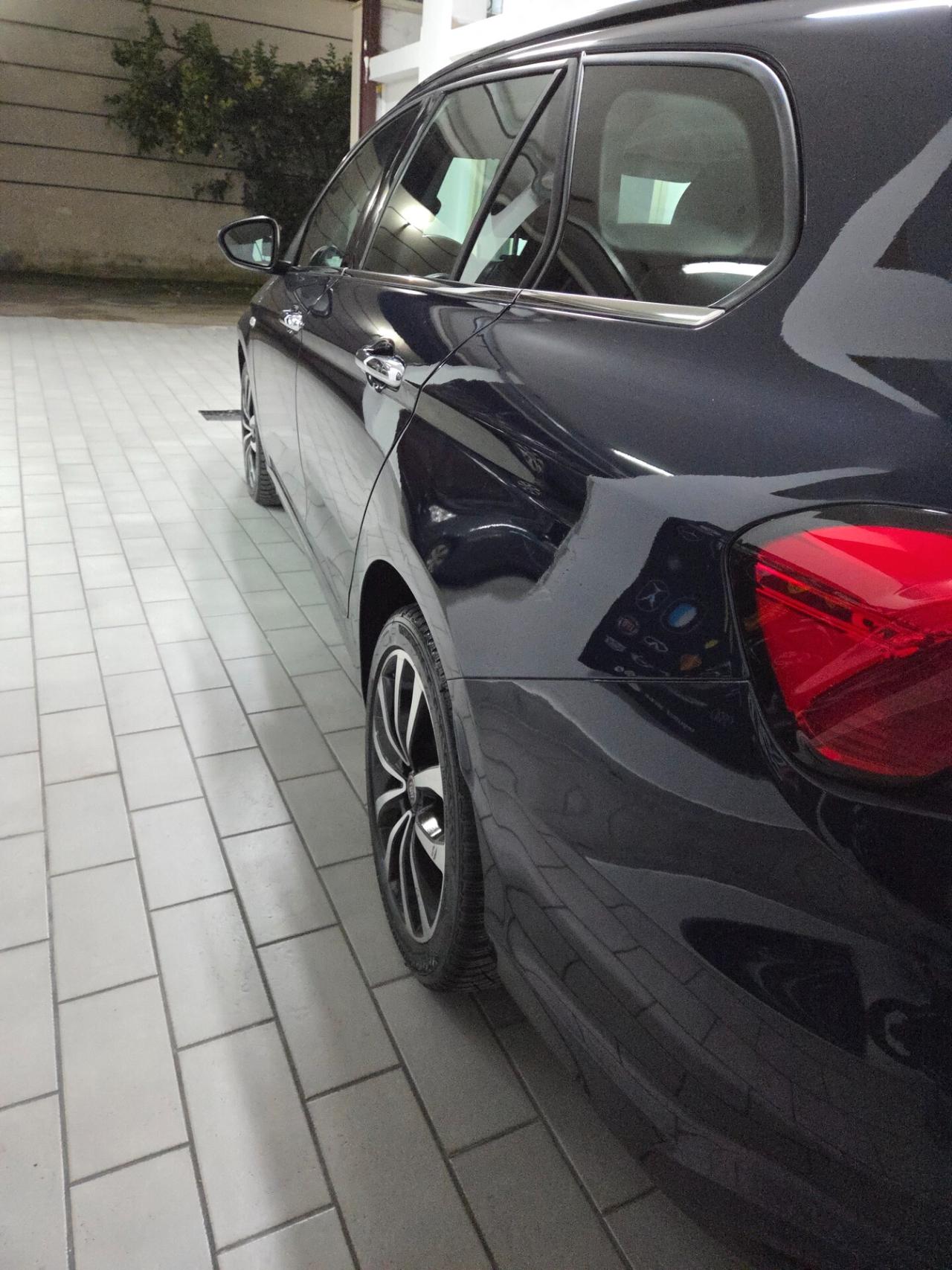 Fiat Tipo 1.6 Mjt S&S DCT SW Lounge