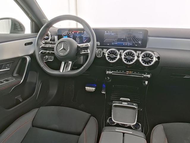 MERCEDES-BENZ A 200 Automatic AMG Line Advanced Plus