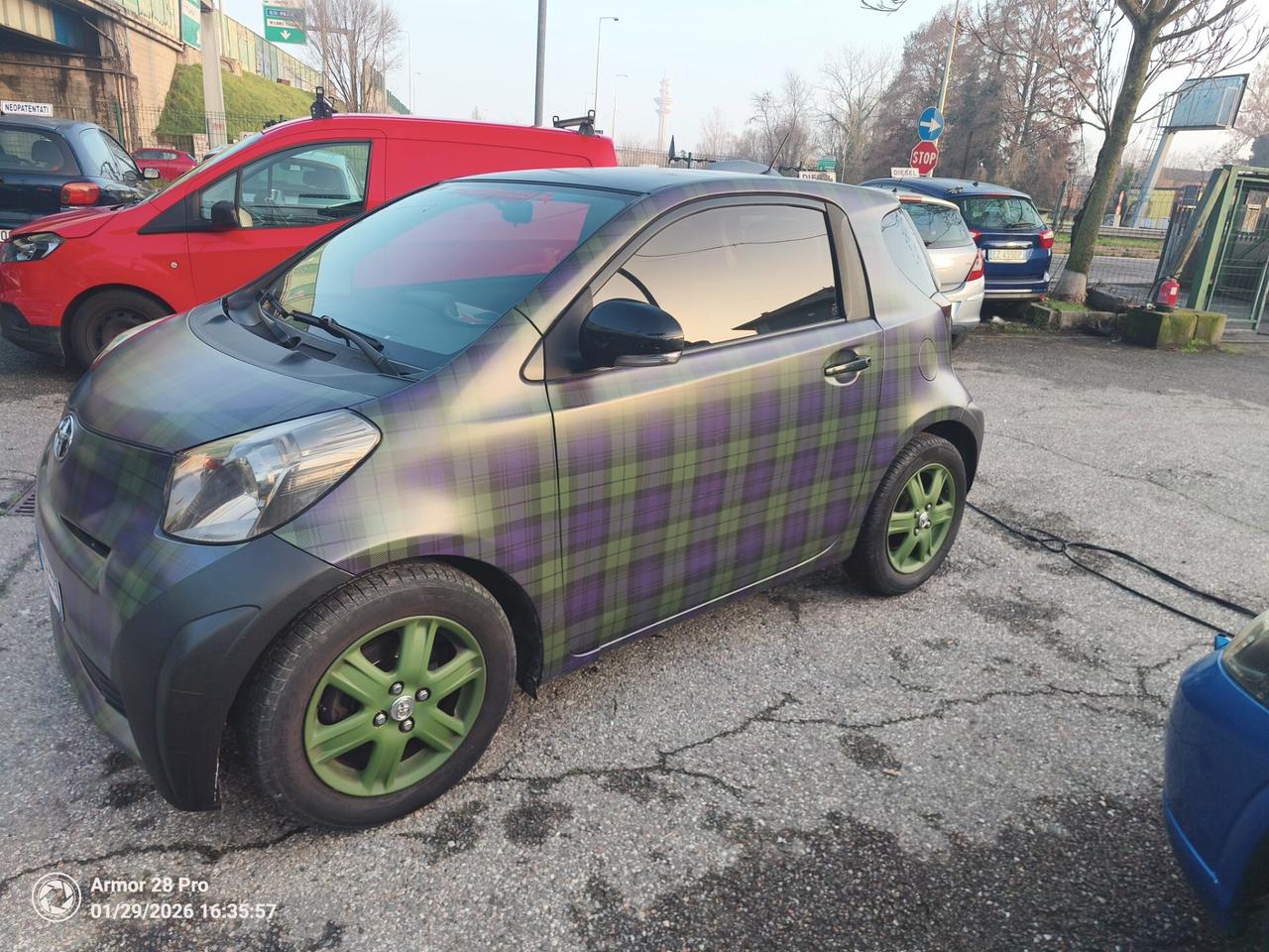 Toyota iQ 1.0