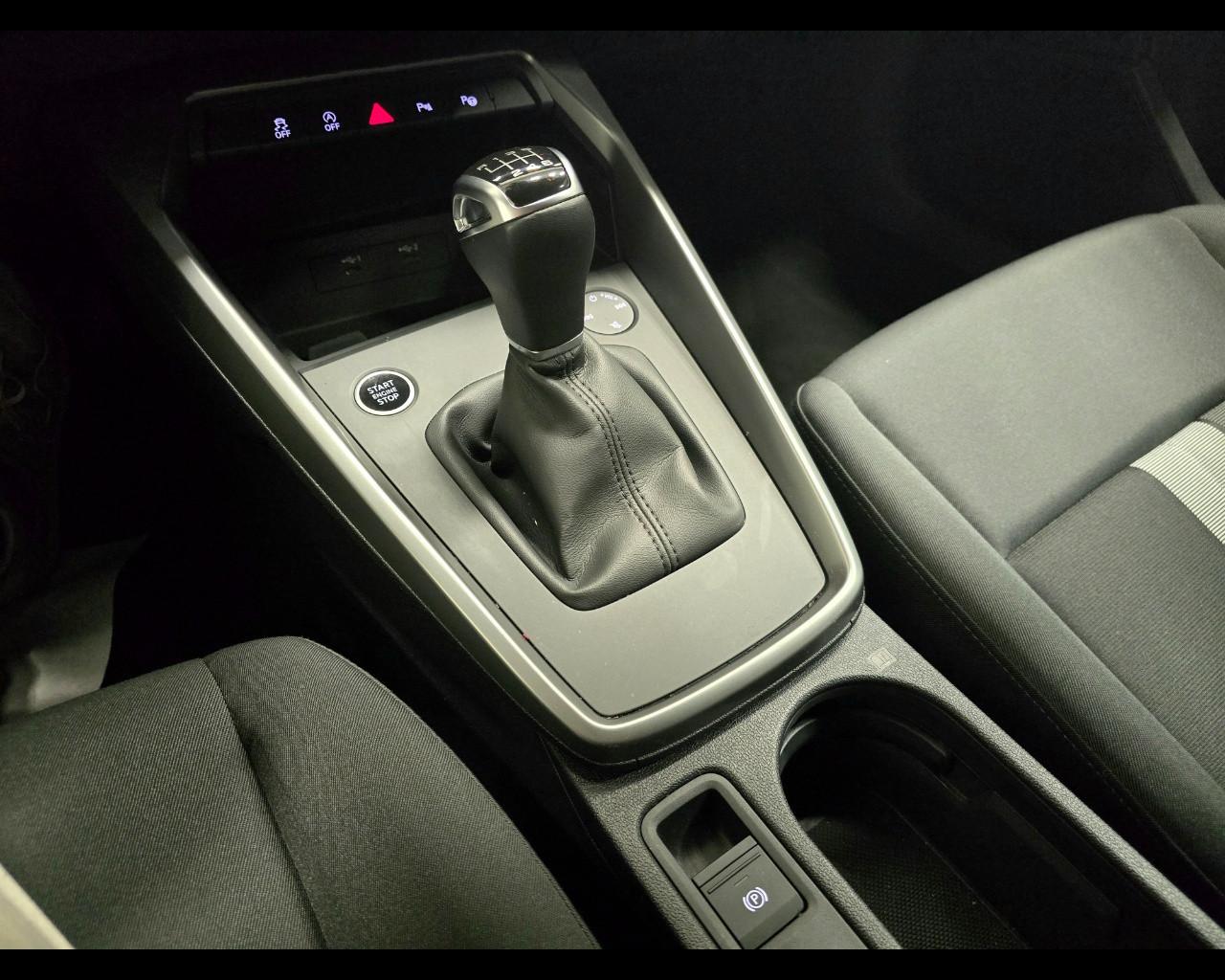 AUDI A3 SPORTBACK 30 TDI ADVANCED