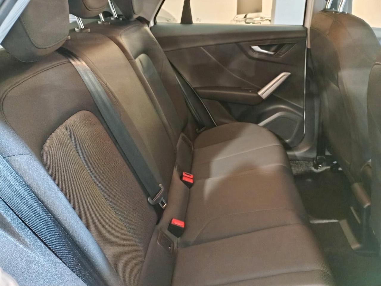 Audi Q2 30 TDI Business