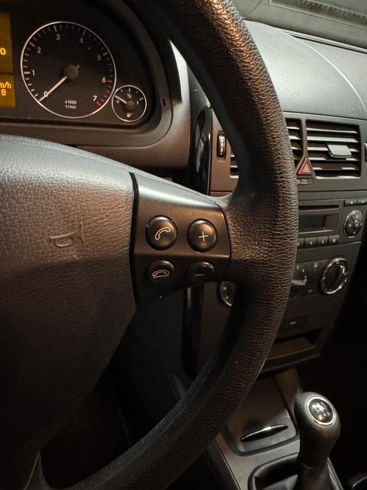 Mercedes-benz A 160 BlueEFFICIENCY 2011 EURO 5 solo 26.000!!!!