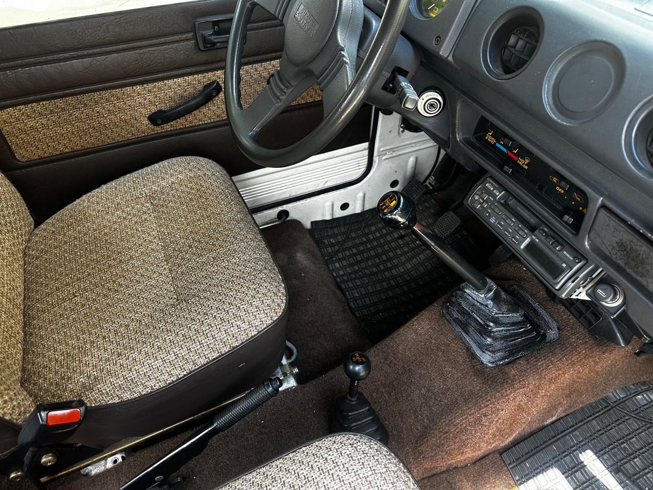 Suzuki SJ 410 SJ410 Cabriolet De Luxe