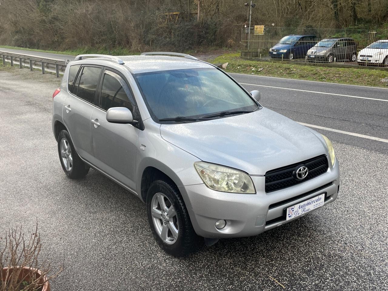 Toyota RAV 4 RAV4 2.2 D-4D 136 CV Luxury
