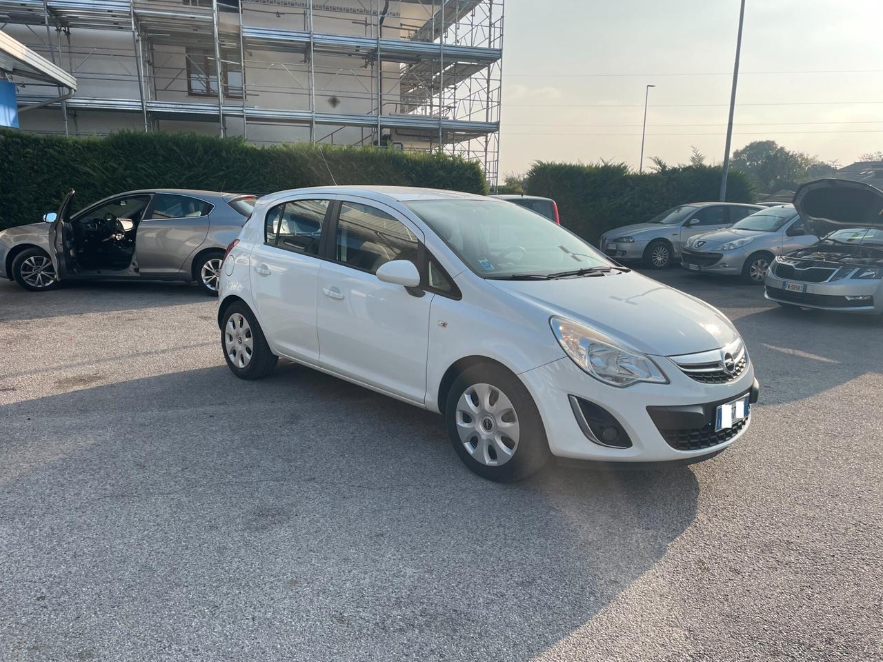 Opel Corsa 1.2 85CV 5 porte GPL