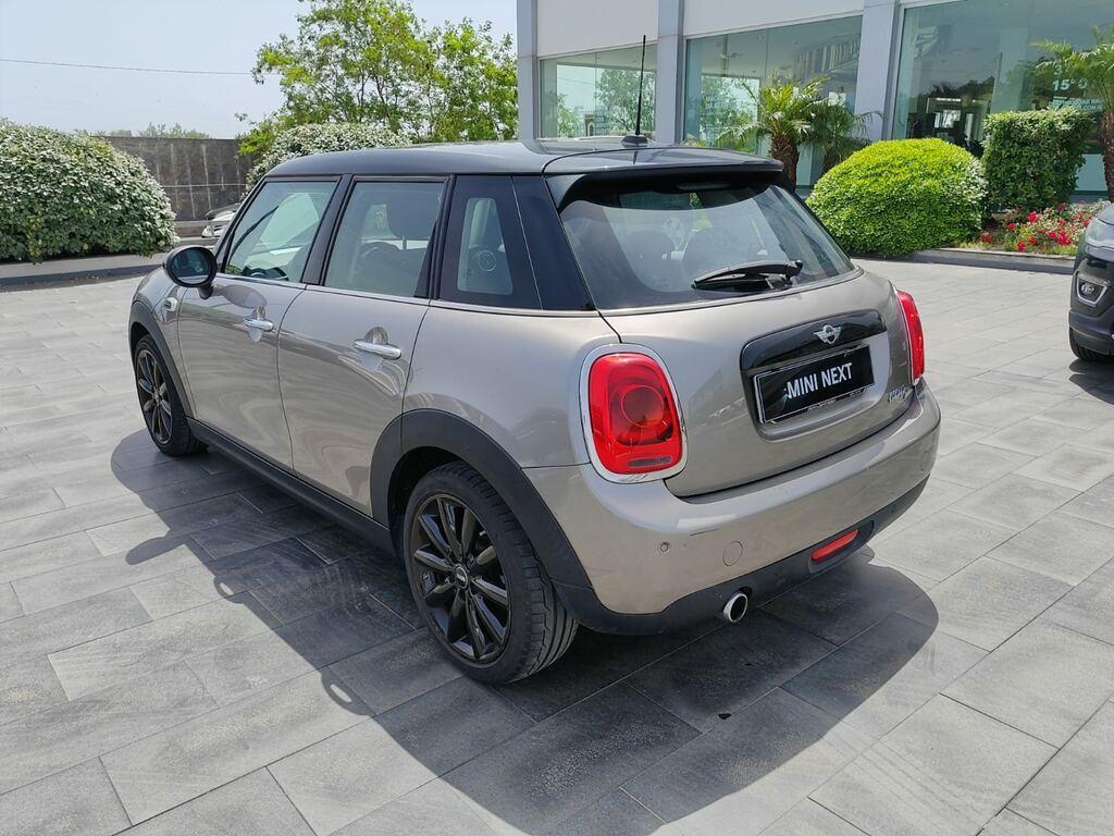 Mini Cooper D 1.5 D Cooper D Boost Auto