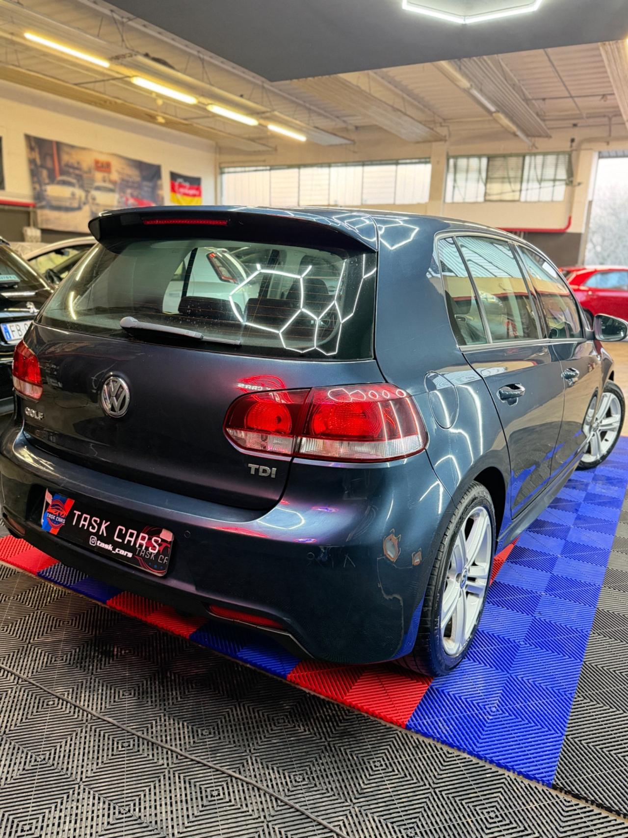 Volkswagen Golf 1.6 TDI DPF DSG 5p. Highline