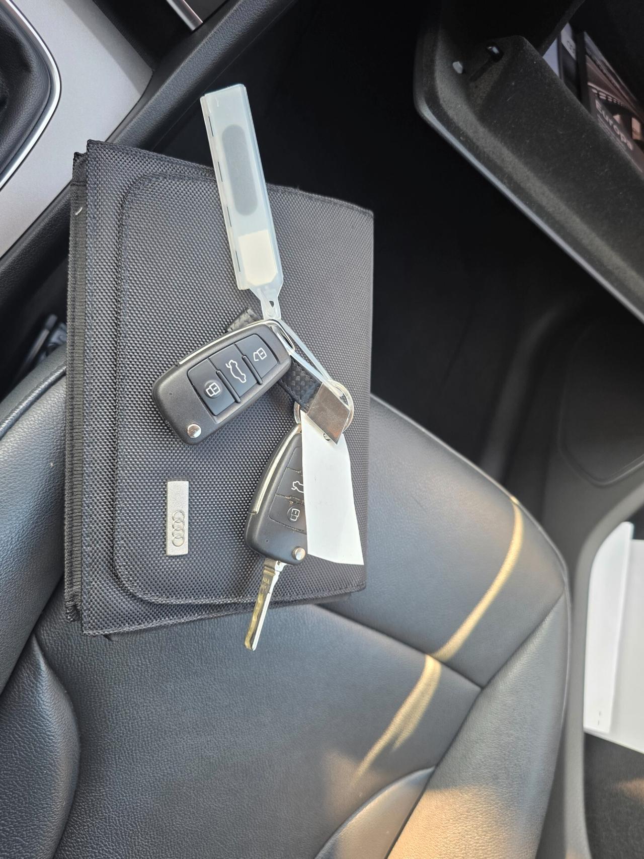 Audi Q3 2.0D 4x4 Edition perfetta e garantita 12M