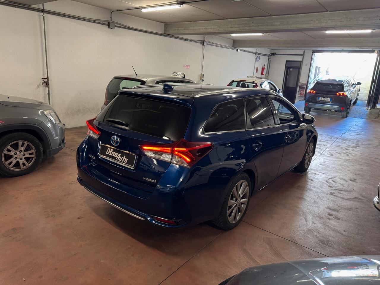 Toyota Auris Touring Sports 1.8 Hybrid Cool