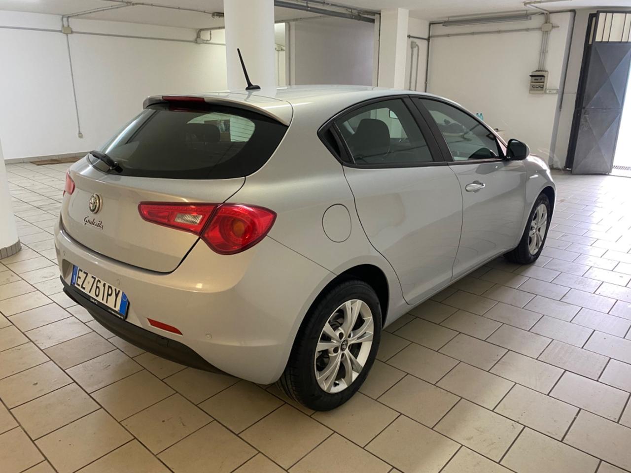 Alfa Romeo Giulietta 1.6 JTDm-2 105 CV Distinctive