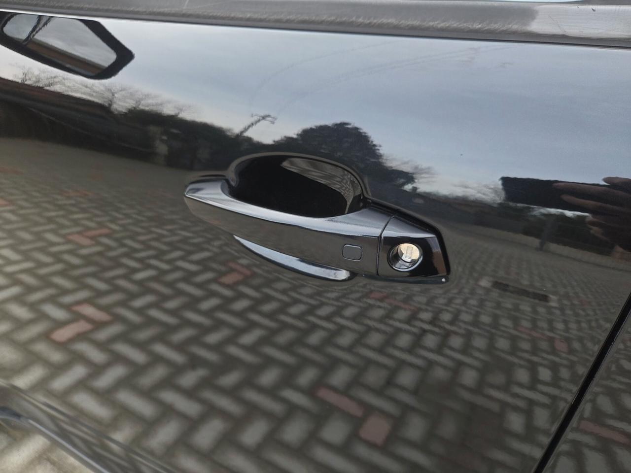 Mahindra KUV100 1.2 VVT K8 87cv