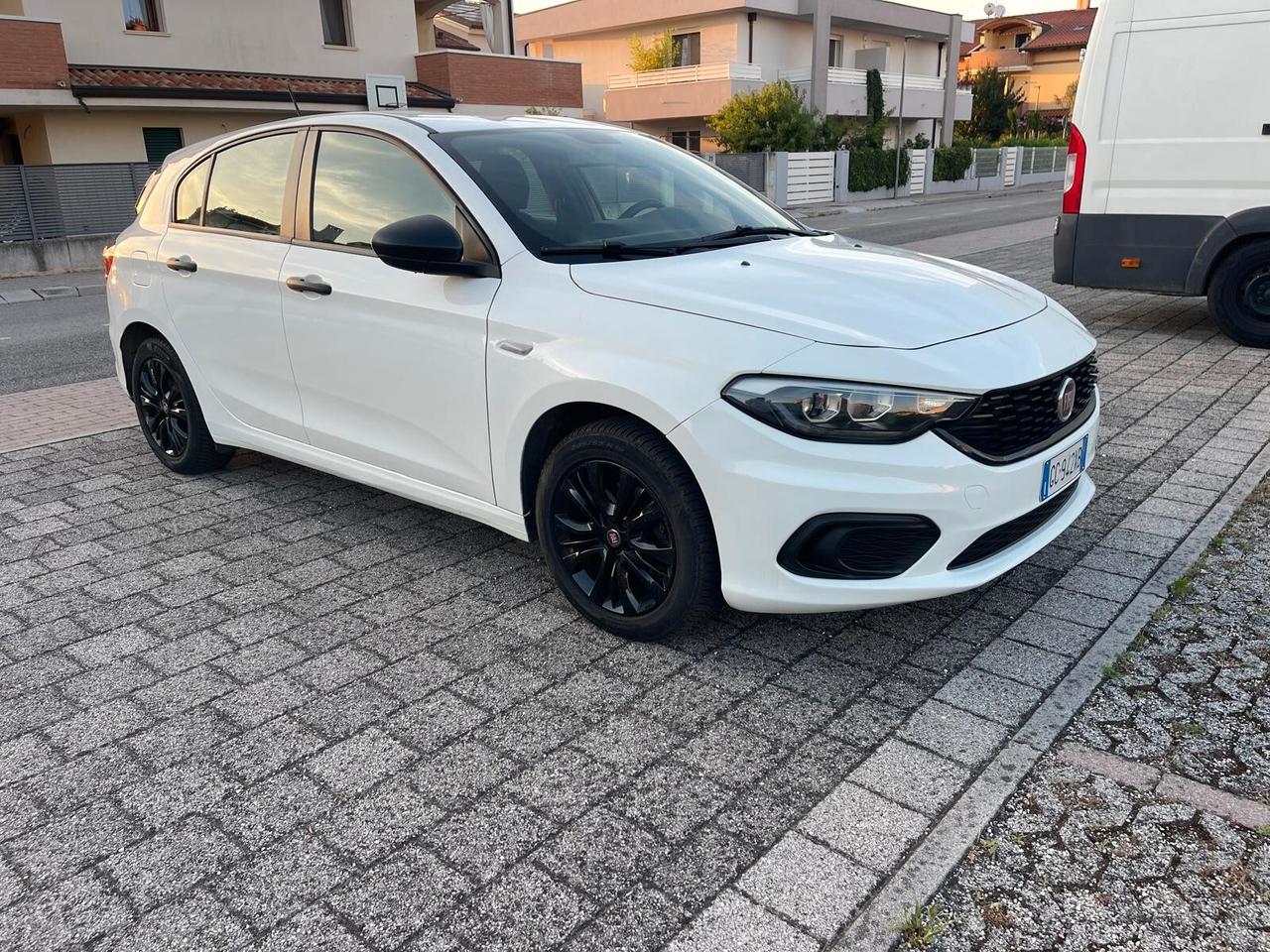Fiat Tipo 1.3 Mjt S&S SW S-Design