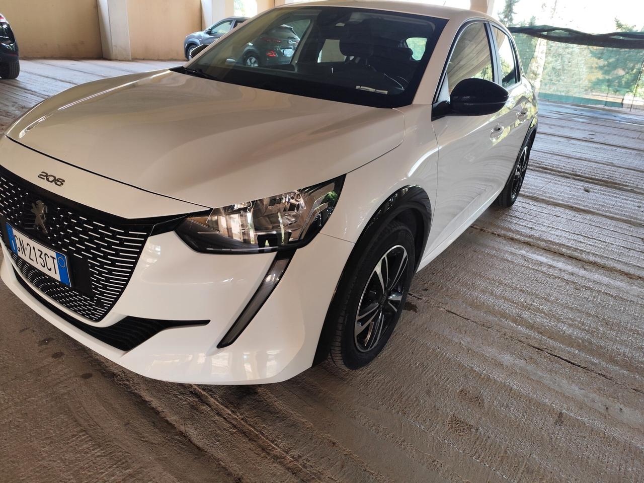 Peugeot 208 motore elettrico 156 CV 5 porte GT