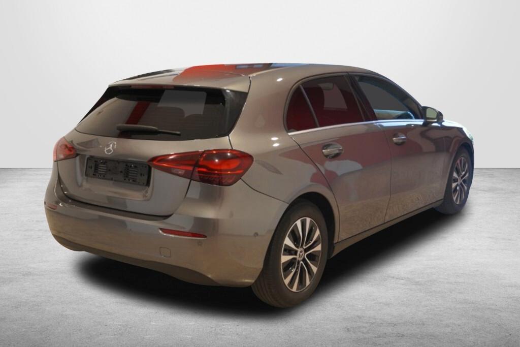 MERCEDES-BENZ A 180D NEW 115CV AUTOMATIC BUSINESS LINE ( FARI LED - CRUISE - PELLE - NAVI PREMIUM - PARK ASSIST - TELECAMERA POST. )