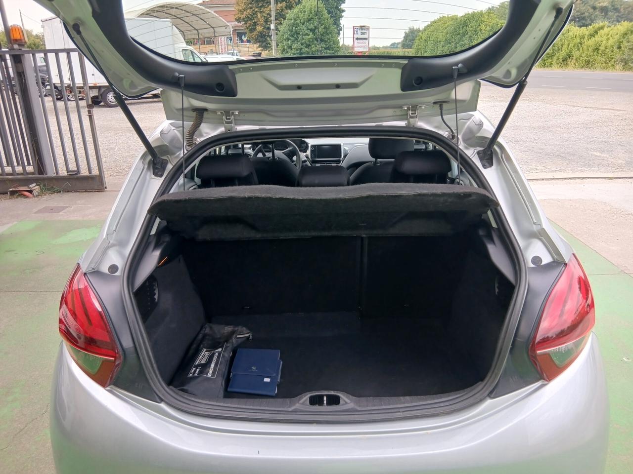 Peugeot 208 PureTech 82 Stop&Start 5 porte Allure