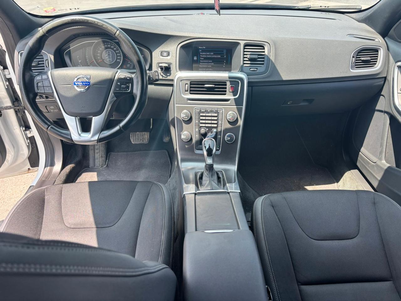 Volvo V60 D4 Momentum 2.0 163CV CAMBIO AUTOMATICO