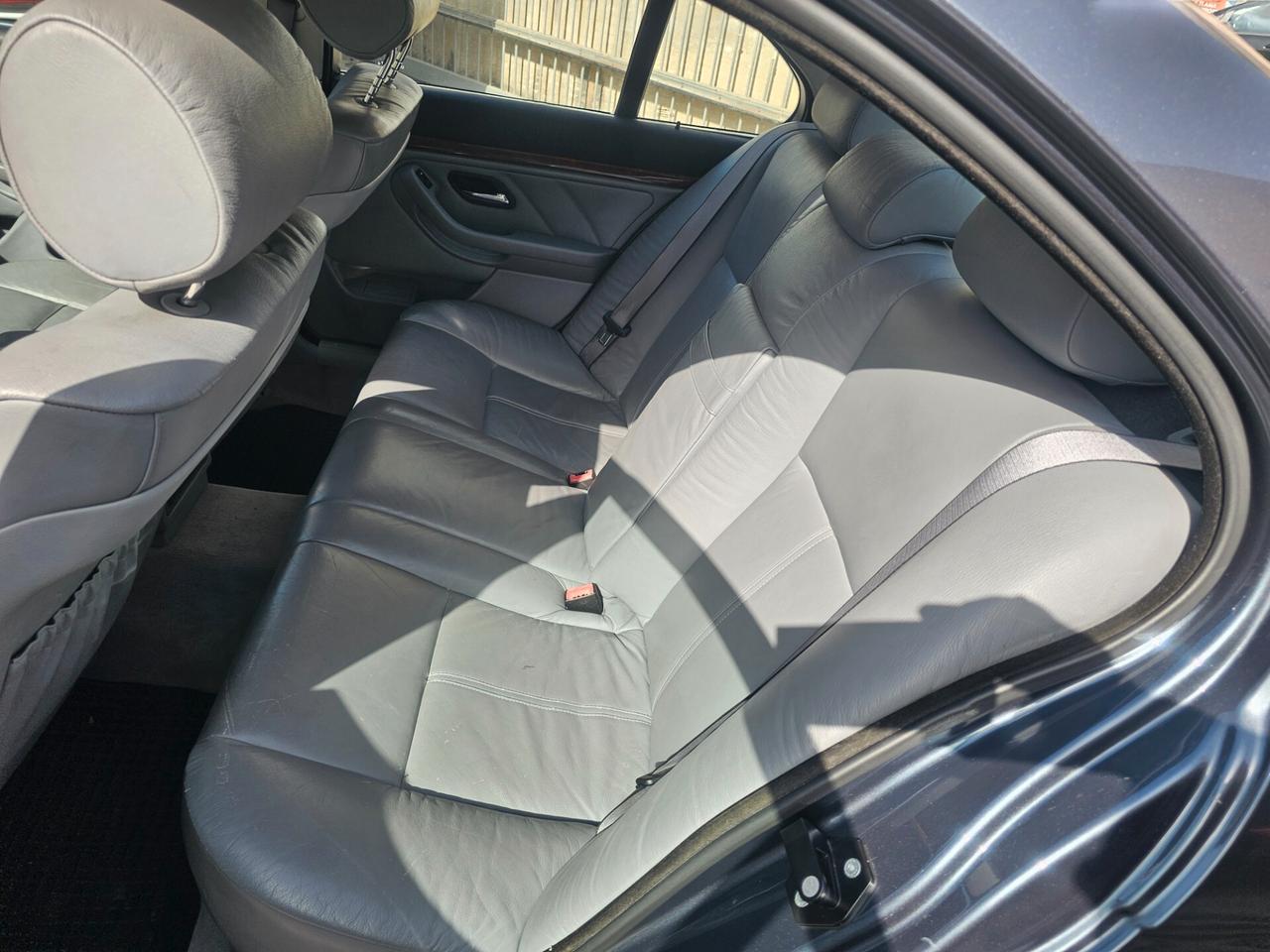 Bmw 535i BERLINA/STORICA/UN OROLOGIO SVIZZERO
