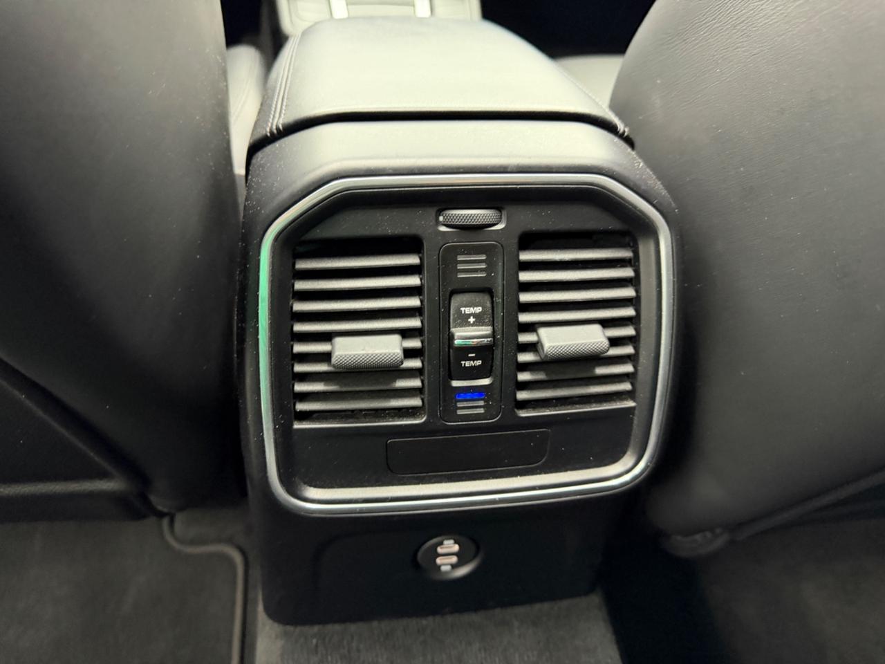 Porsche Macan 2.0 IPER FULL TETTO