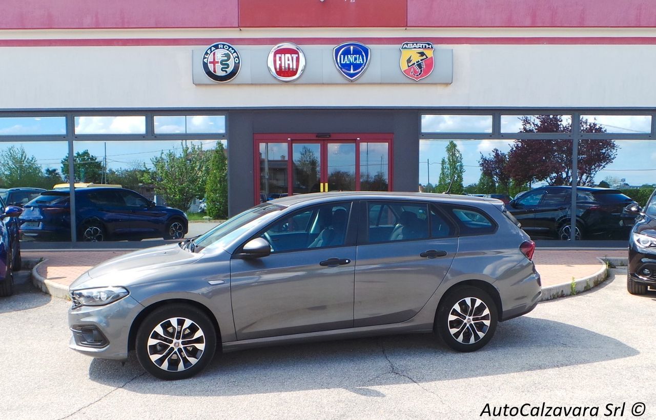 Fiat Tipo 1.6 Mjt S&amp;S 5 porte City Life / GRIGIO COLOSSEO / GE438FR