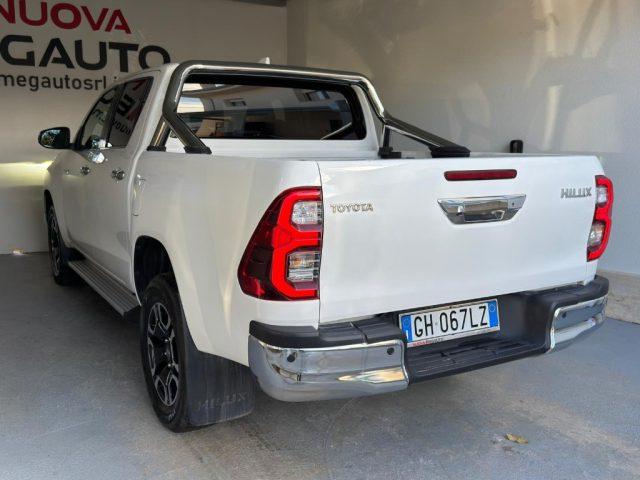 TOYOTA Hilux 2.4 D-4D A/T 4WD 4 porte Double Cab Executive
