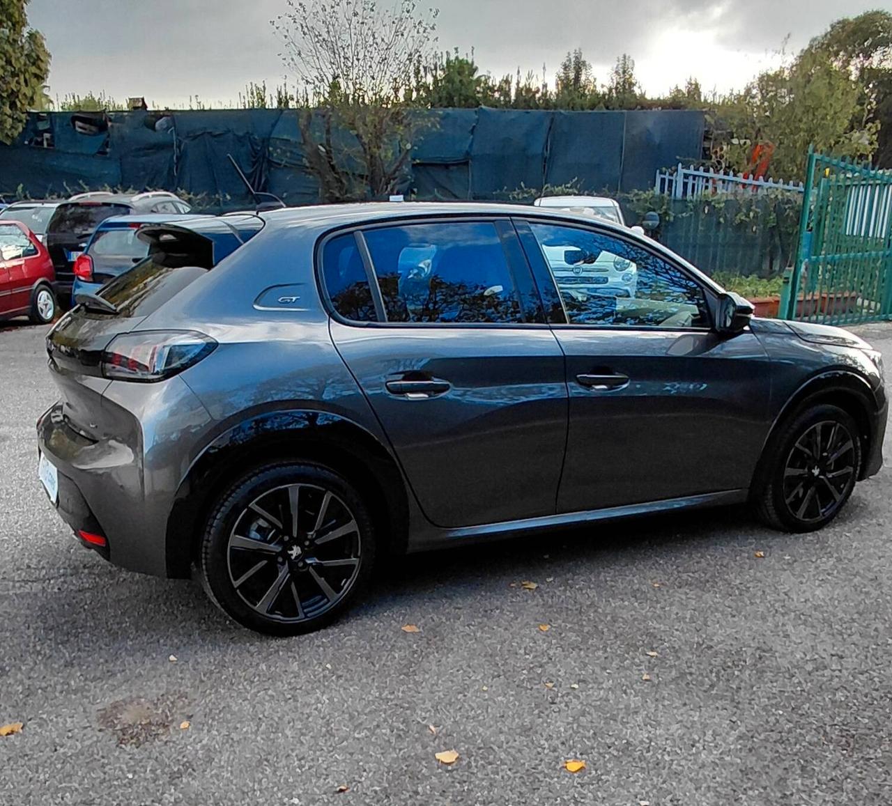 Peugeot 208 PureTech 100cv GT