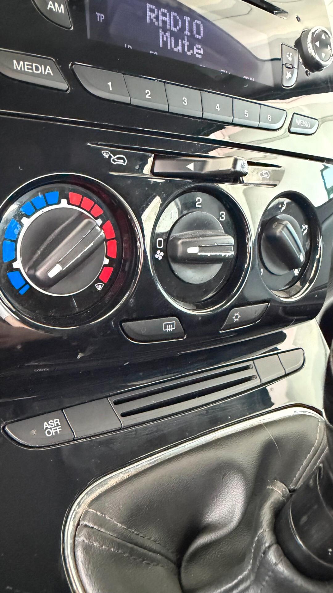 Lancia Ypsilon 1.3 MJT 16V 95 CV 5 porte S&S Gold