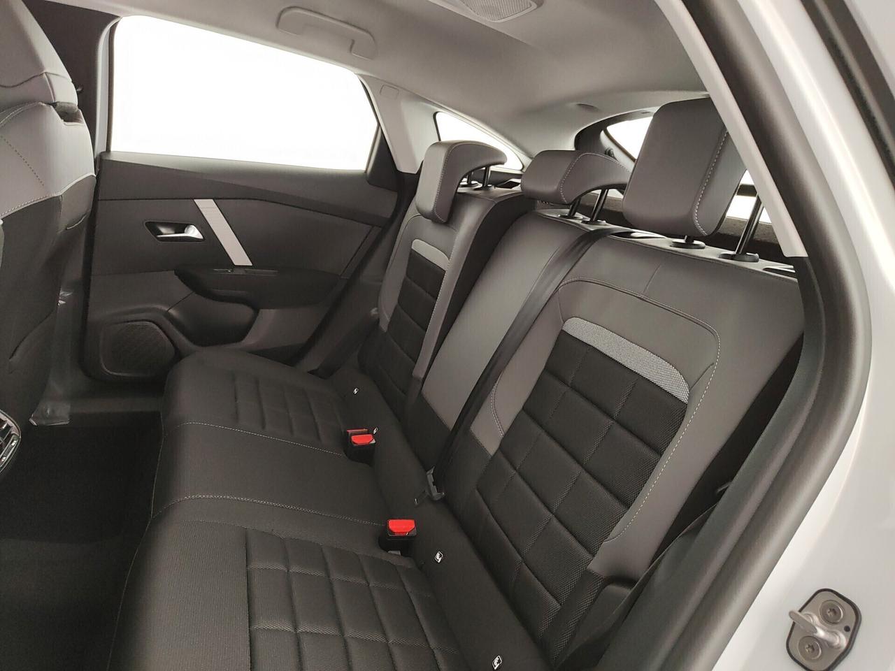 Citroen C4 Hybrid 136 e-DCS6 Plus