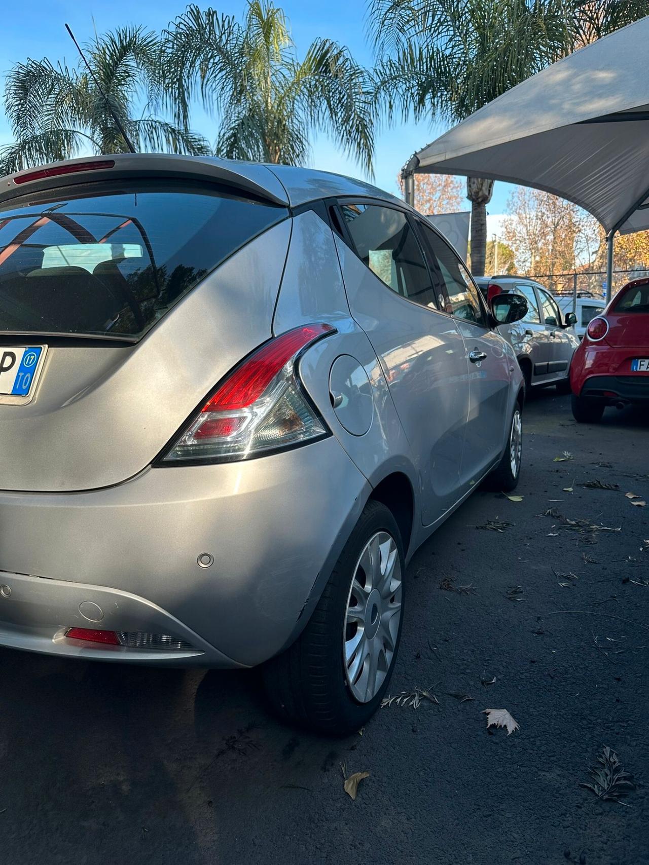 Lancia Ypsilon 1.2 69 CV 5 porte GPL Ecochic Gold