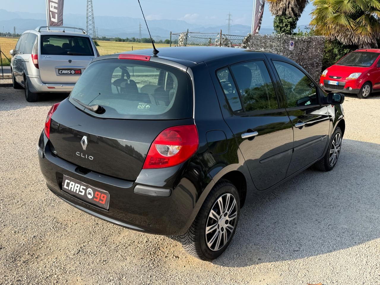 Renault Clio 1.2 16V 5 porte Le Iene