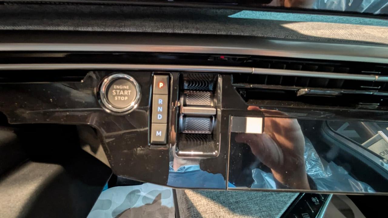 Peugeot 3008 Hybrid 145 e-DCS6 GT