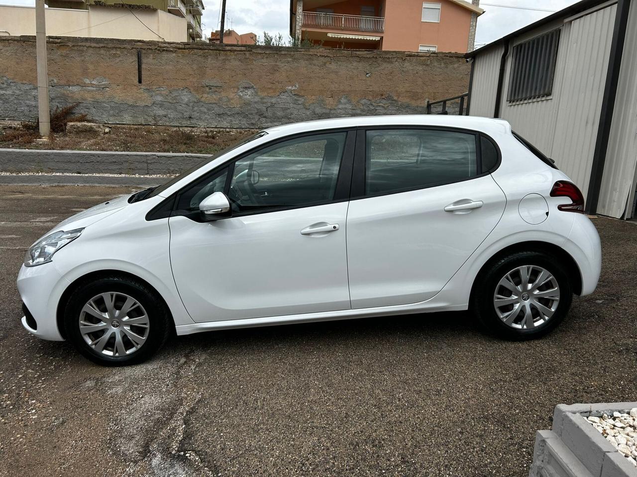 Peugeot 208 BlueHDi 100 S&S 5 porte Active