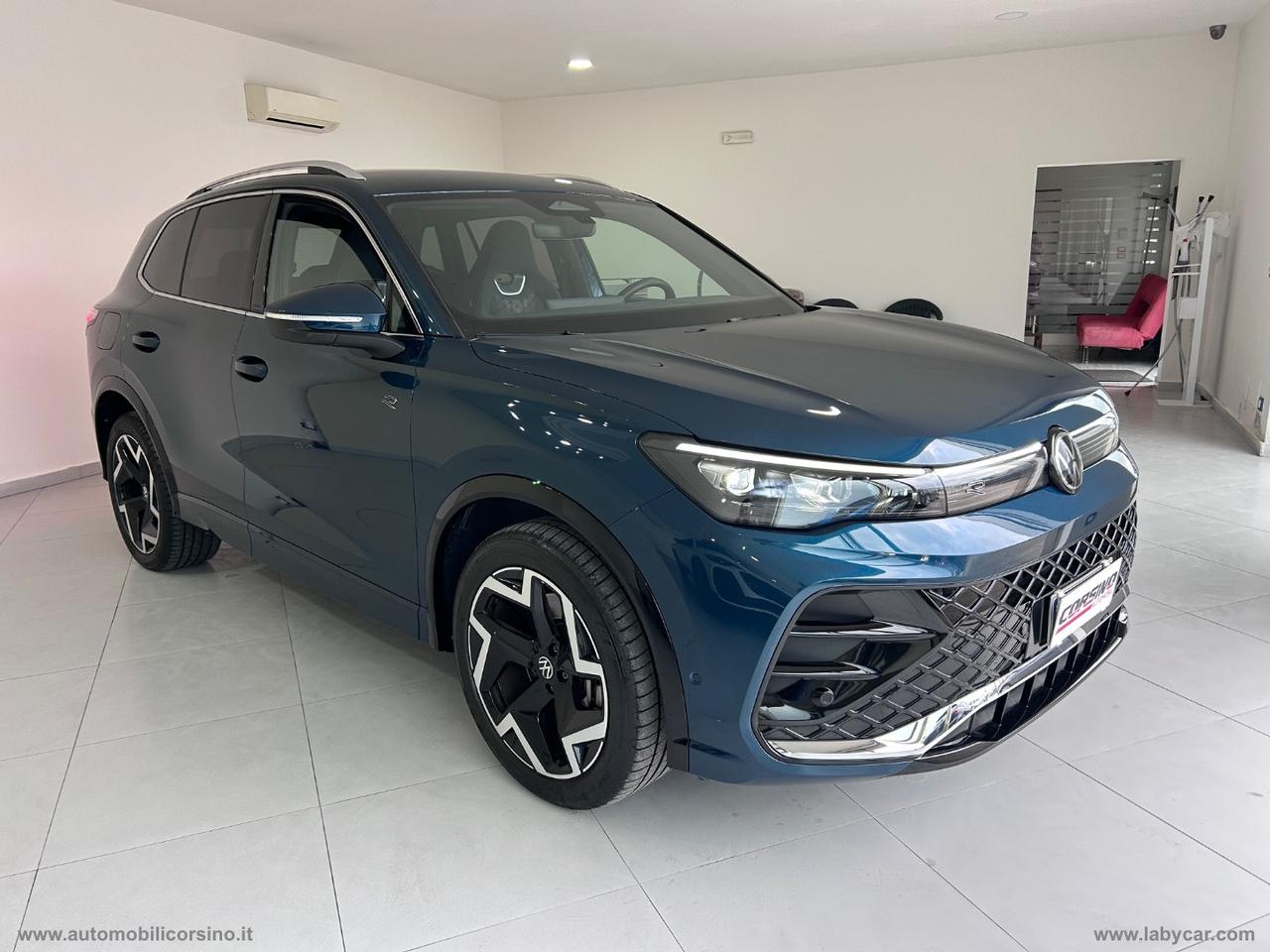 VOLKSWAGEN Tiguan 2.0 TDI 150 CV DSG R-Line