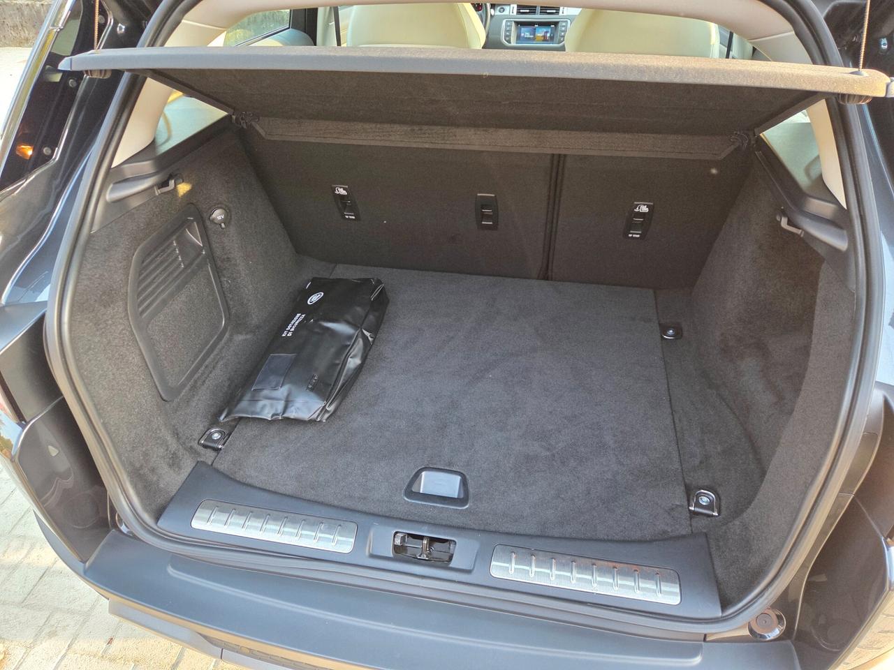 Land Rover Range Evoque 2.0 Si4 241cv 5p. SE