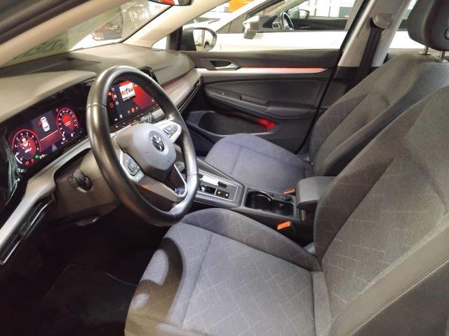 VOLKSWAGEN Golf 1.0 eTSI EVO Life DSG 17" MHEV