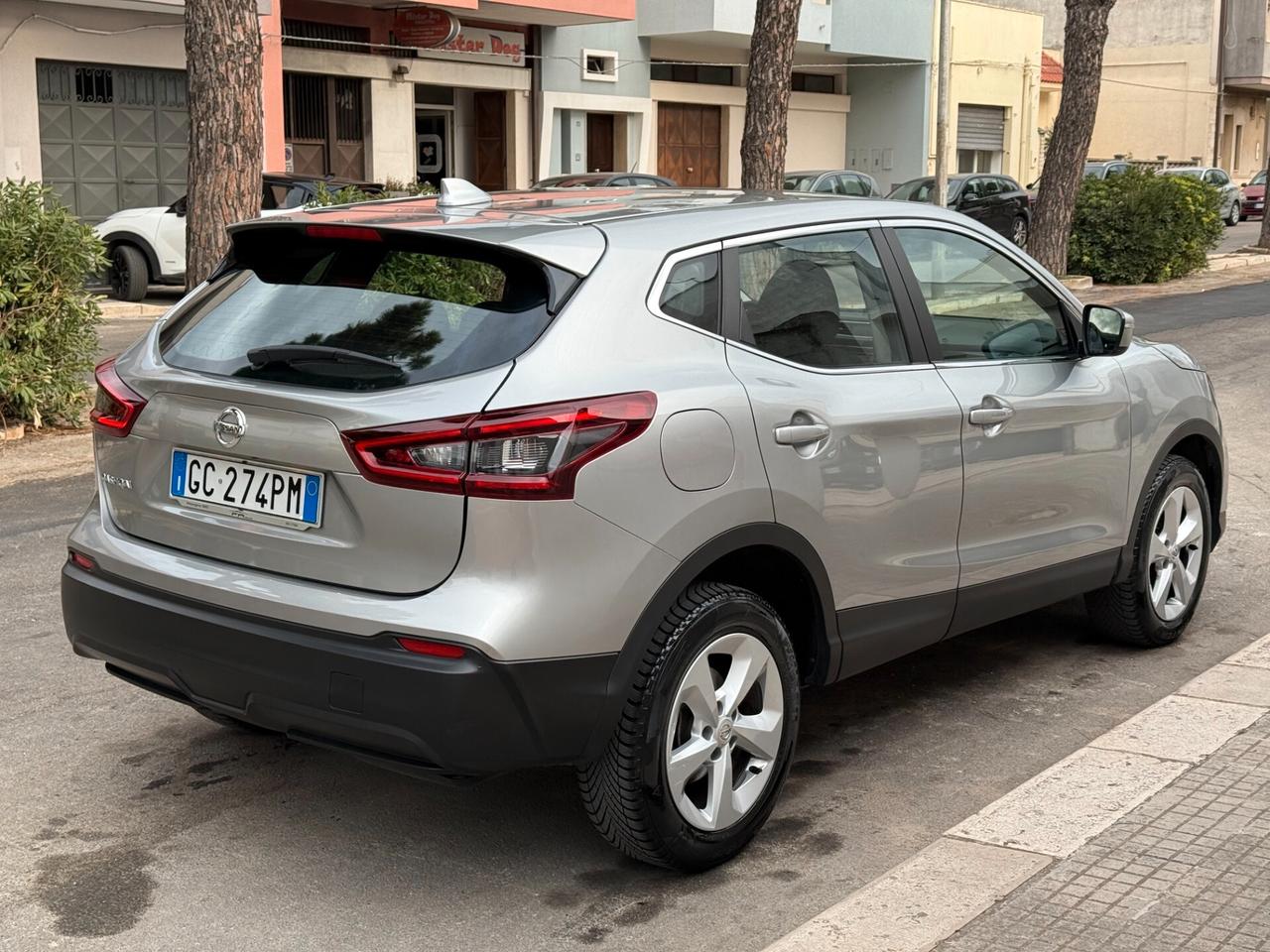 Nissan Qashqai 1.5 dCi DCT NAVI CAMERA LED - 2020