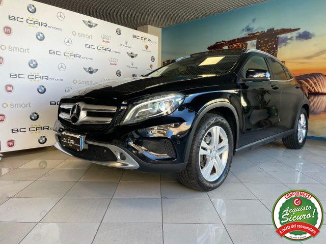 MERCEDES-BENZ GLA 200 d Aut. Sport *TETTO*PELLE*CAMERA