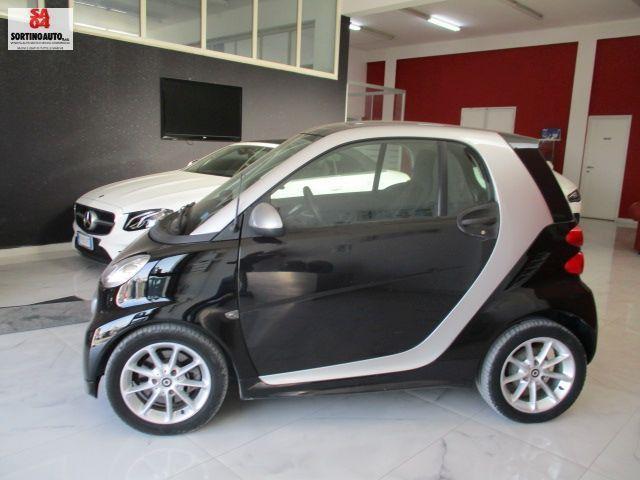 SMART Fortwo 1.0 71cv MHD coupé passion-2013