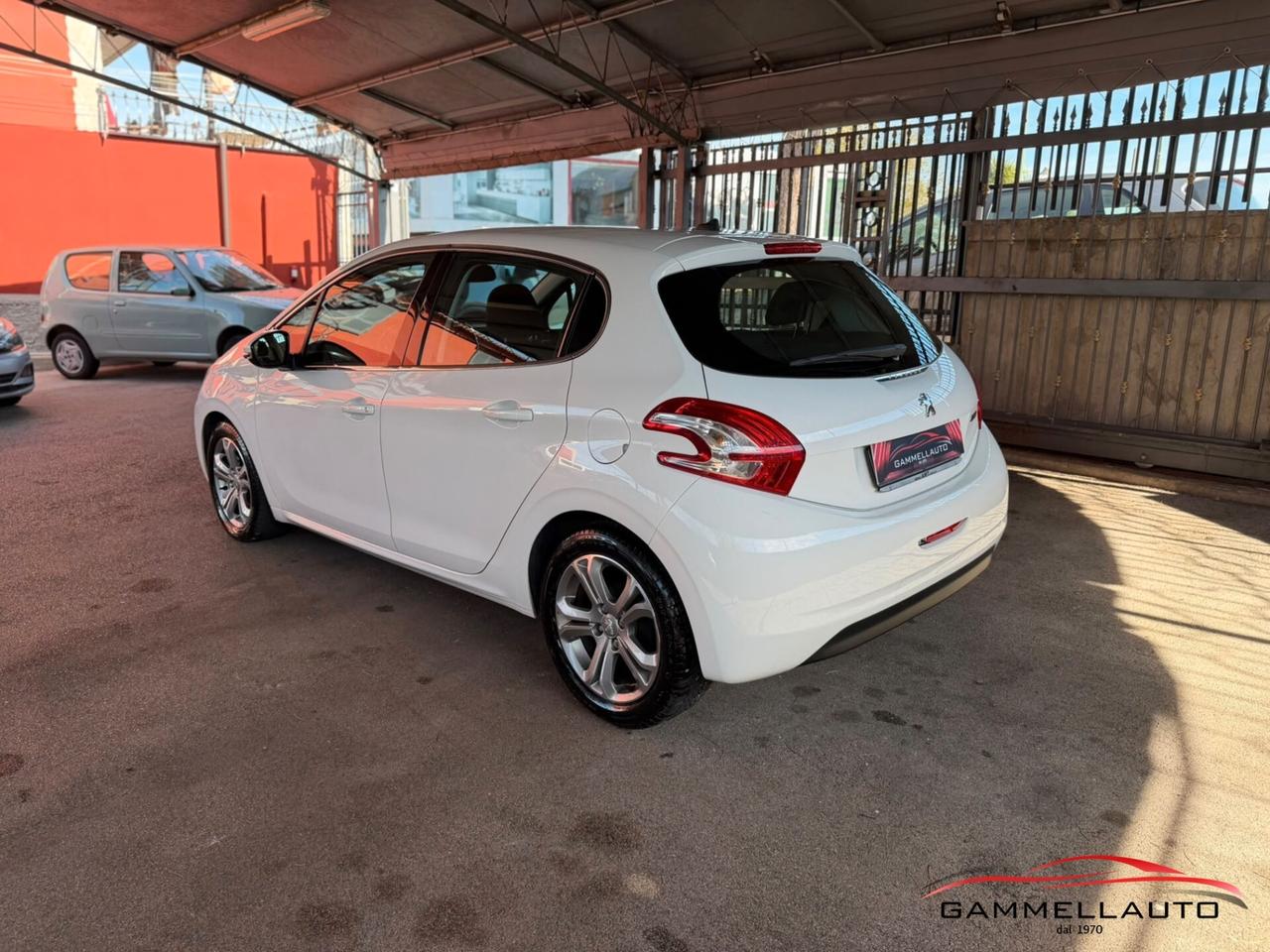 Peugeot 208 1.4D Allure 68cv