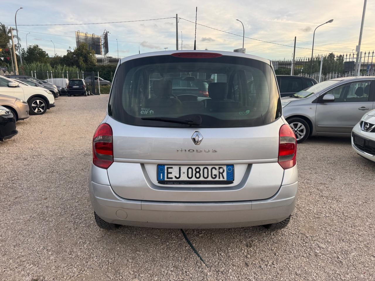 Renault Modus 1.2 16V Wave