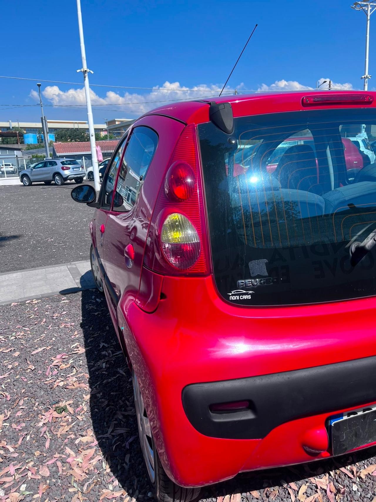 Peugeot 107 1.0 68CV 5p. Plaisir