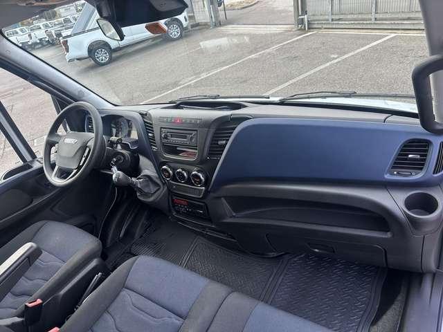 Iveco Daily 60C18 E6B Cen Reg Porte Post 6200x2300x2850kg2530