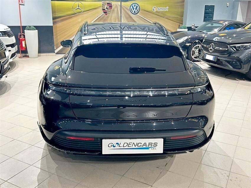 Porsche Taycan 4S Cross Turismo