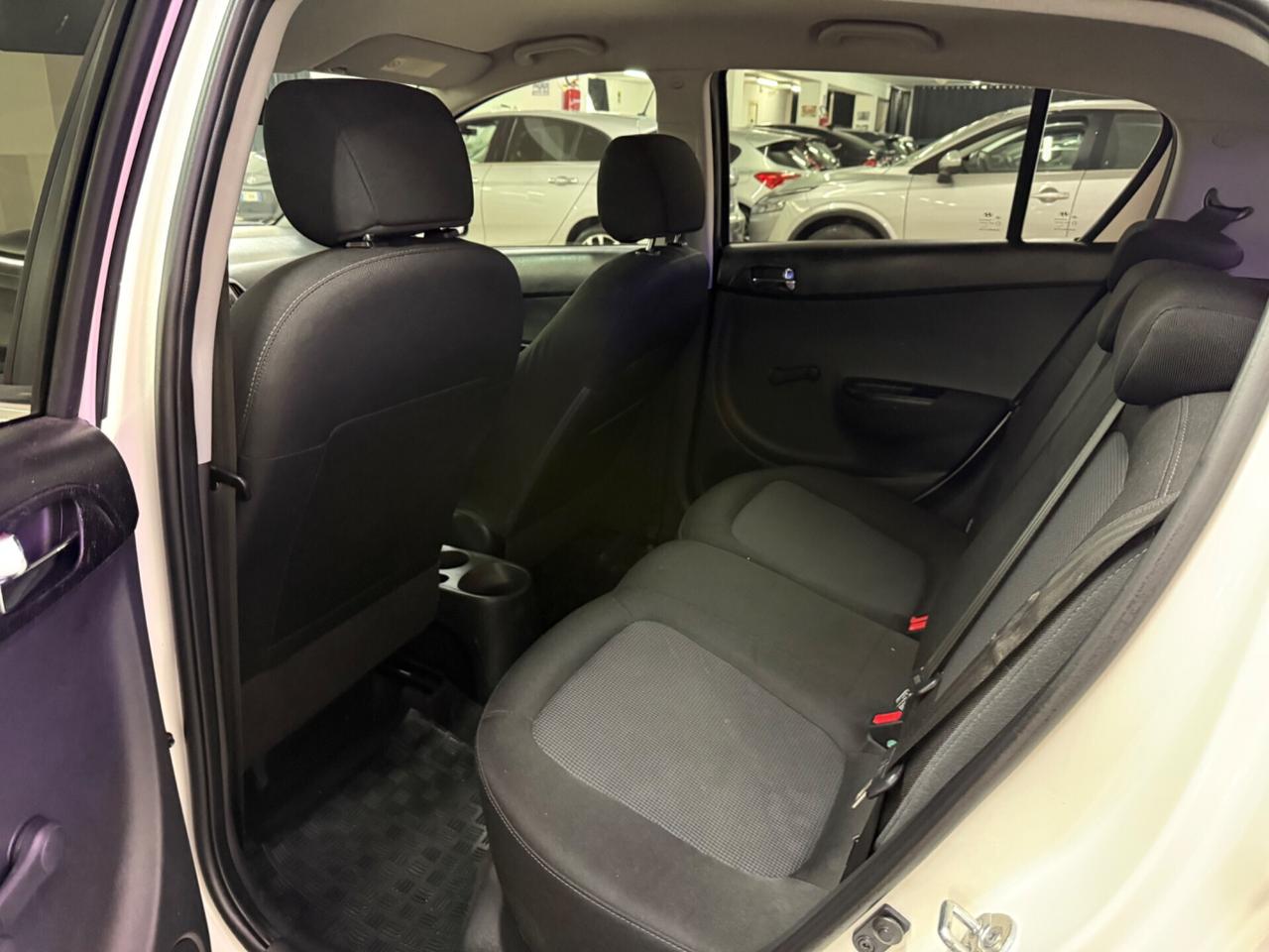 HYUNDAI i20 1.1 CRDi 75cv 5p. Sound Edition