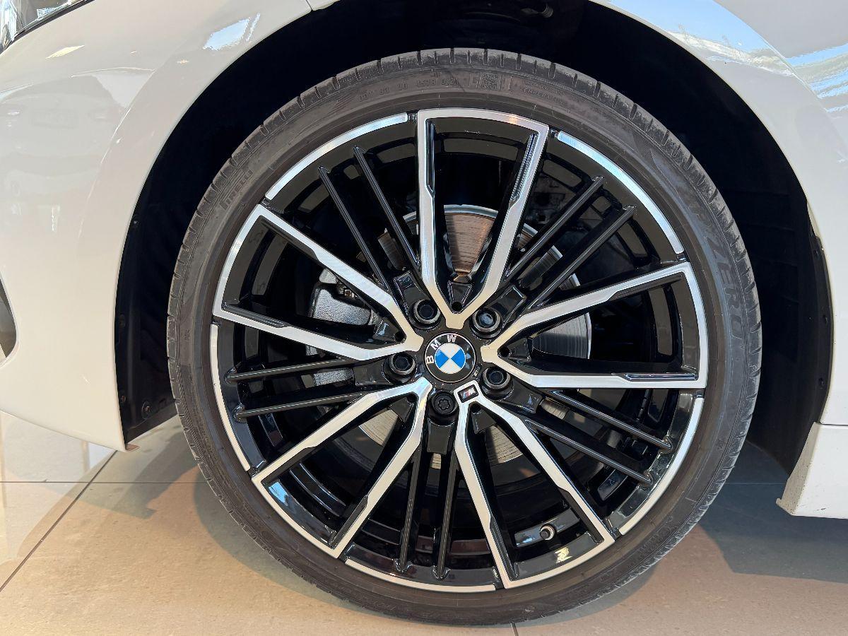 BMW Serie 1 118d M Sport Black Cromo Solo 58.000km