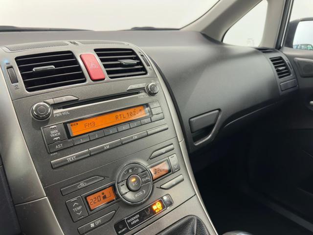 TOYOTA Auris 1.6 5 porte Sol