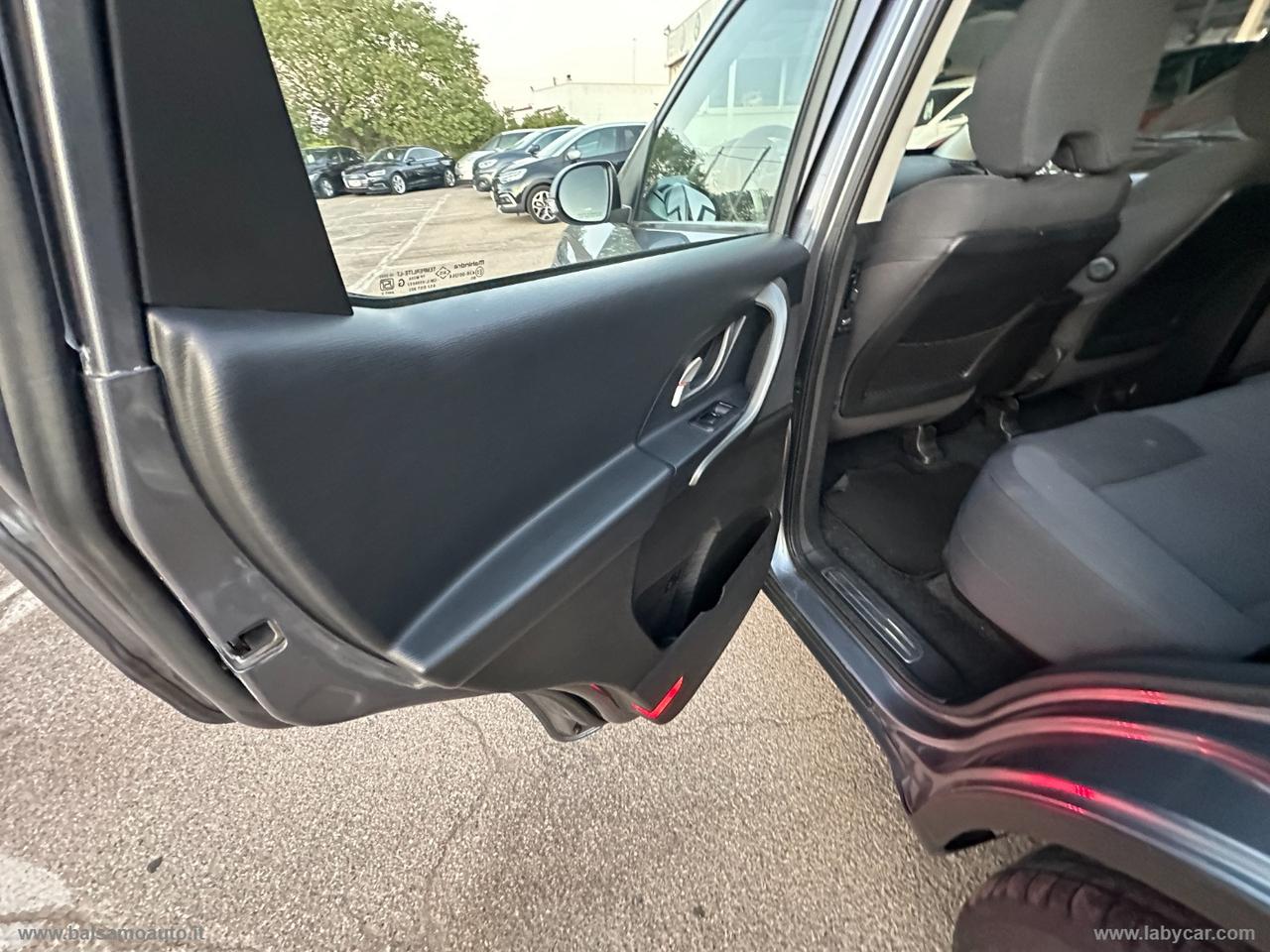 MAHINDRA XUV500 2.2 16V AWD W6