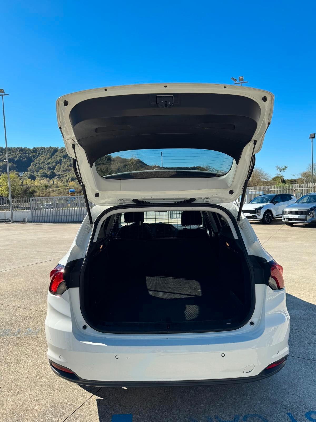 Fiat Tipo 1.6 Mjt S&S SW Pop Van