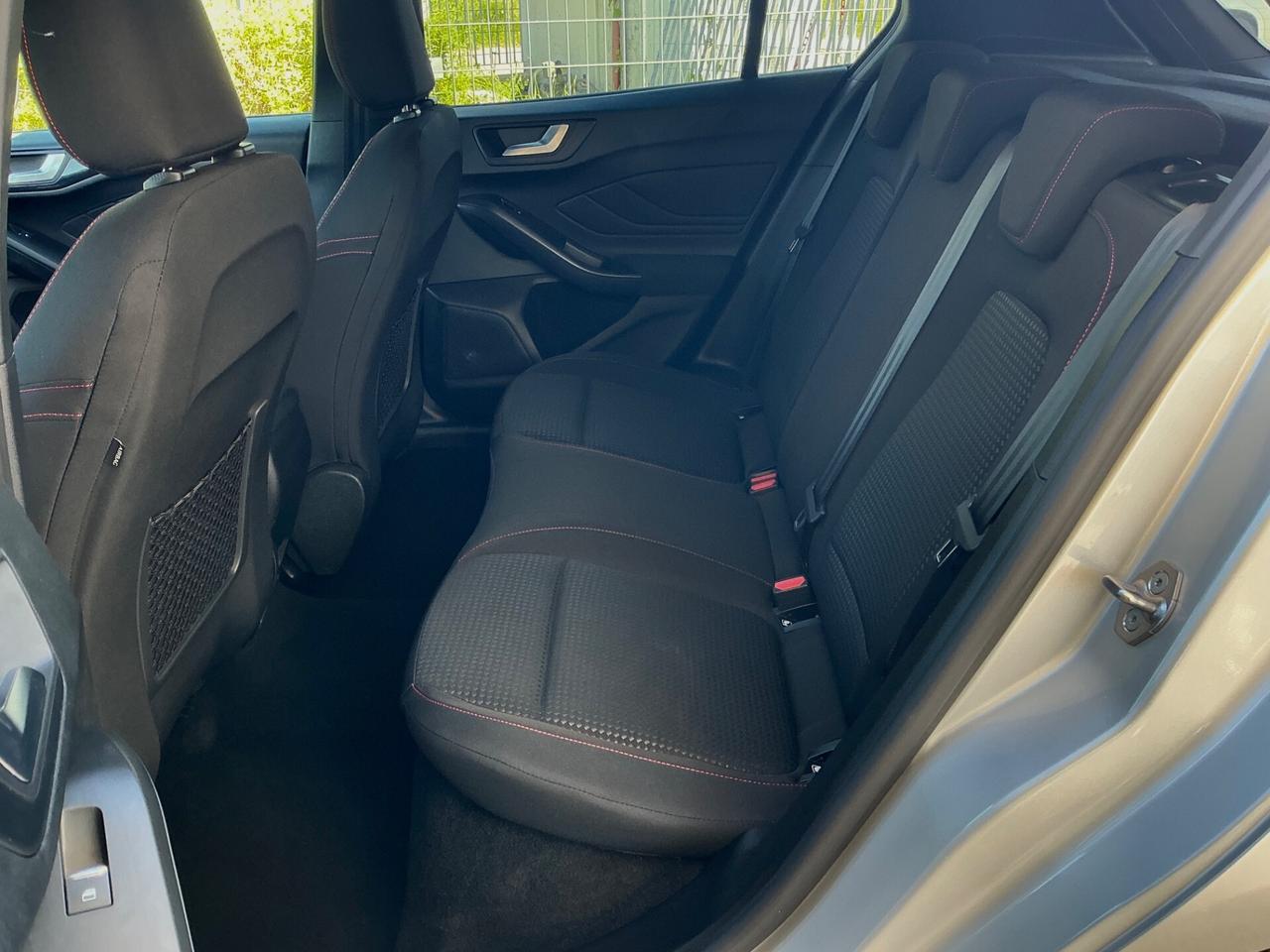 Ford Focus 1.0 Hybrid 155 CV Powershift 5p. ST-Line