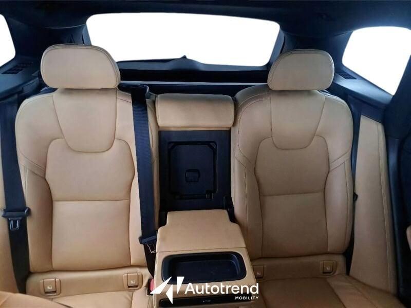 Volvo XC60 B5 235+14 CV AWD Automatica Mild Hybrid Diesel Inscription
