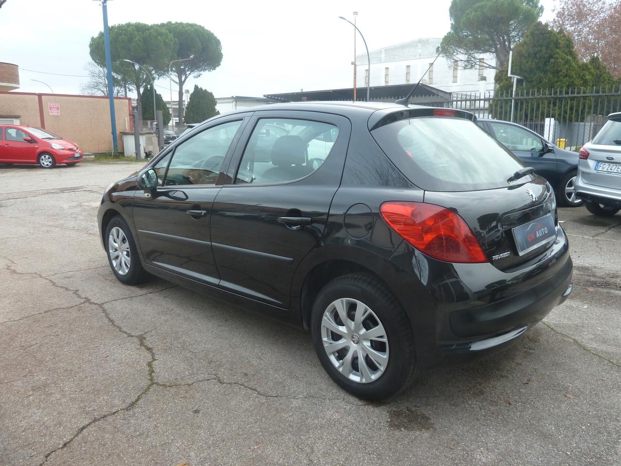 Peugeot 207 1.4 8V 75CV 5p. Ok Neopatentati